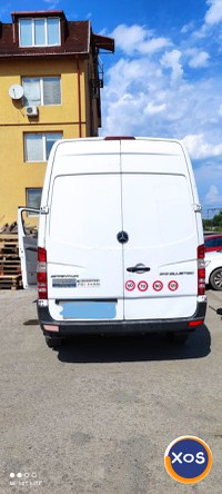 Mercedes-Benz Sprinter - 2