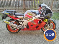 SUZUKI GSXR 600 SRAD ! variante MOTO / AUTO - 8