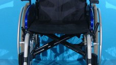 Scaun cu rotile din aluminiu Invacare / latime sezut 43 cm