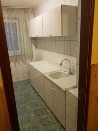 Vând  apartament cu 3 camere in Lupeni la 9 km de Straja - 1