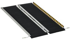 Rampă HOMCOM pentru Scaune cu Rotile, Pliabilă, din Aluminiu, Suportă 272KG, 122Lx73l cm | Aosom Romania