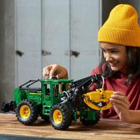 LEGO Technic Tractor John Deere 948L-II 42157 - 6