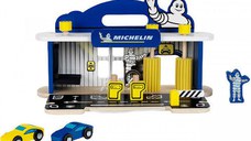 Set de Joaca Klein Statie Reparatii Masini cu Spalatorie din Lemn Michelin