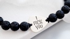 Bratara personalizata - I pick you - Pana din Argint 925 - Pietre lava - Inchizatoare snur reglabil