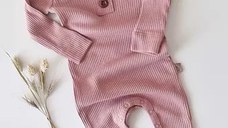 Salopeta cu maneca lunga si pantaloni lungi din bumbac organic si modal - Roz BabyCosy