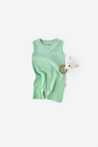 Salopeta fara maneci si pantaloni scurti - 100% bumbac organic - Mint, BabyCosy - 1