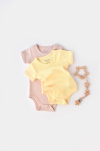 Set 2 body-uri bebe unisex -100% bumbac organic - Galben/Roz, BabyCosy - 1