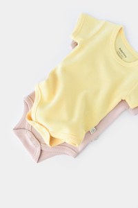 Set 2 body-uri bebe unisex -100% bumbac organic - Galben/Roz, BabyCosy - 2