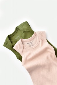 Set 2 body-uri fara maneci bebe unisex din bumbac organic si modal - Verde/Blush, BabyCosy - 2