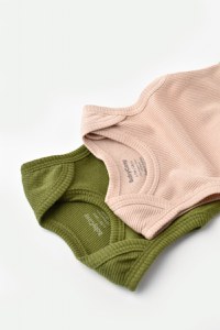 Set 2 body-uri fara maneci bebe unisex din bumbac organic si modal - Verde/Blush, BabyCosy - 3