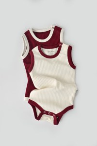 Set 2 body-uri fara maneci Ribana Bebe Unisex din bumbac organic si 5%elastan - Ecru/Bordo BabyCosy - 6