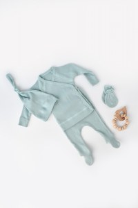 Set 4 piese: bluza, pantaloni, caciulita si manusi din bumbac organic si modal - Mint, BabyCosy - 1