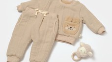 Set bluza dublata si pantaloni Ursulet, Winter muselin, 100% bumbac - Apricot, BabyCosy