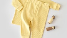 Set bluzita cu maneca lunga si pantaloni lungi din bumbac organic si 5% elastan - Galben BabyCosy