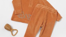 Set bluzita si pantaloni Elefant, 80%bumbac organic si 20% poliester - Caramiziu, BabyCosy