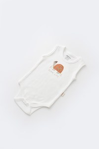 Set Broscuta cu salopeta si body din 80%bumbac organic si 20% poliester - Portocaliu, BabyCosy - 5