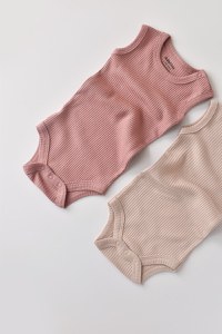 Set de 2 body-uri fara maneci din bumbac organic si modal - Roz/Blush BabyCosy - 7