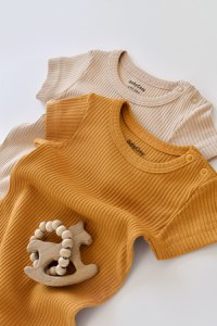 Set de 2 salopetele cu maneca scurta din bumbac organic si modal - Mustar/ Somon BabyCosy - 4