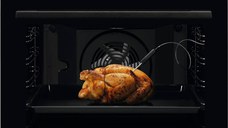 Cuptor incorporabil Electrolux EOC8P39WZ, Electric, 72 L, Grill, Autocuratare pirolitica, SteamCrisp, Wifi, Clasa A+, Negru