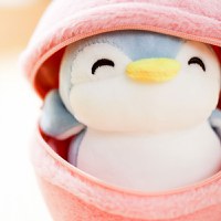 Jucarie de plus MINISO, seria Fruit Series Penguin Plush Toy Surprise Ball (Strawberry) - 7