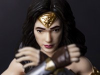 Figurina articulata de colectie Wonder Woman, Amazonian Princess, 18 cm, rosu, stativ inclus - 8