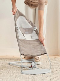 Balansoar Balance Soft Grey BeigeWhite Mesh Baby Bjorn - 5