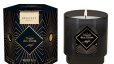 Lumanare parfumata My Jolie Candle Magie des Astres Tea Flower 180g + bratara aurie cu pandantiv reversibil luna-soare