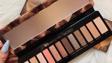 Paleta fard de ochi Urban Decay Naked Reloaded